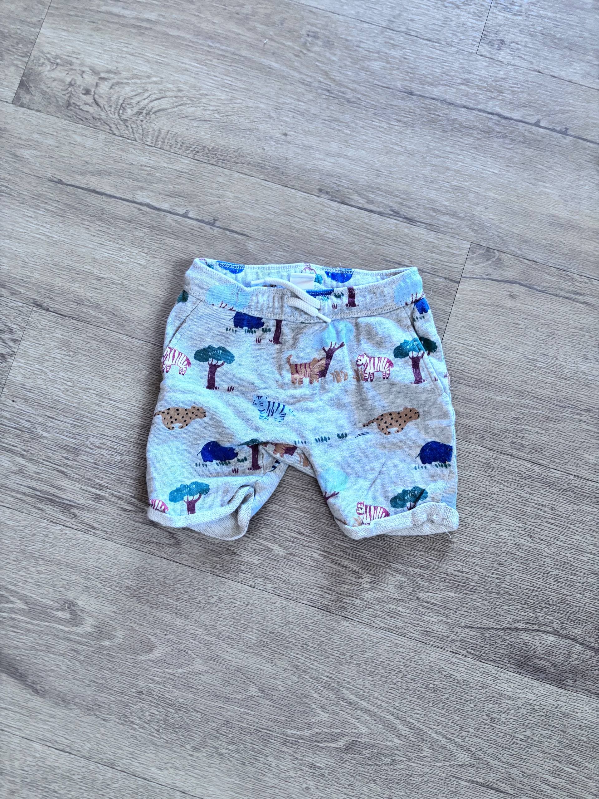 Kratke hlače s slikami živali